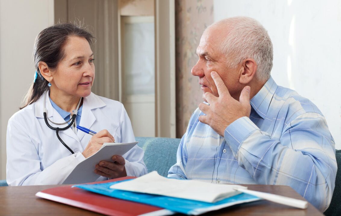 Counseling with a doctor with prostatitis